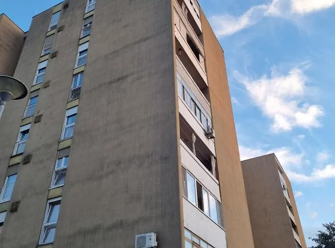 아파트 Roza 풀라